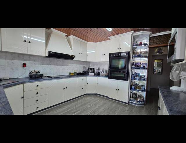 4 BEDROOM HOUSE FOR SALE IN NORTHDALE